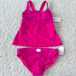 New Nike swimsuit (size s)